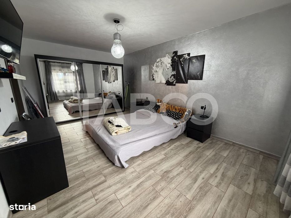 Casa individuala 5 camere 3 bai garaj 497 m teren liber Sat Sercaia