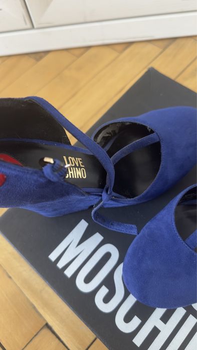 Обувки Love moshino