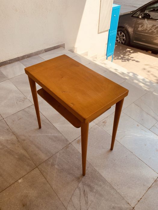 Шведска винтидж масичка – Scandinavian Modern (50-те години)