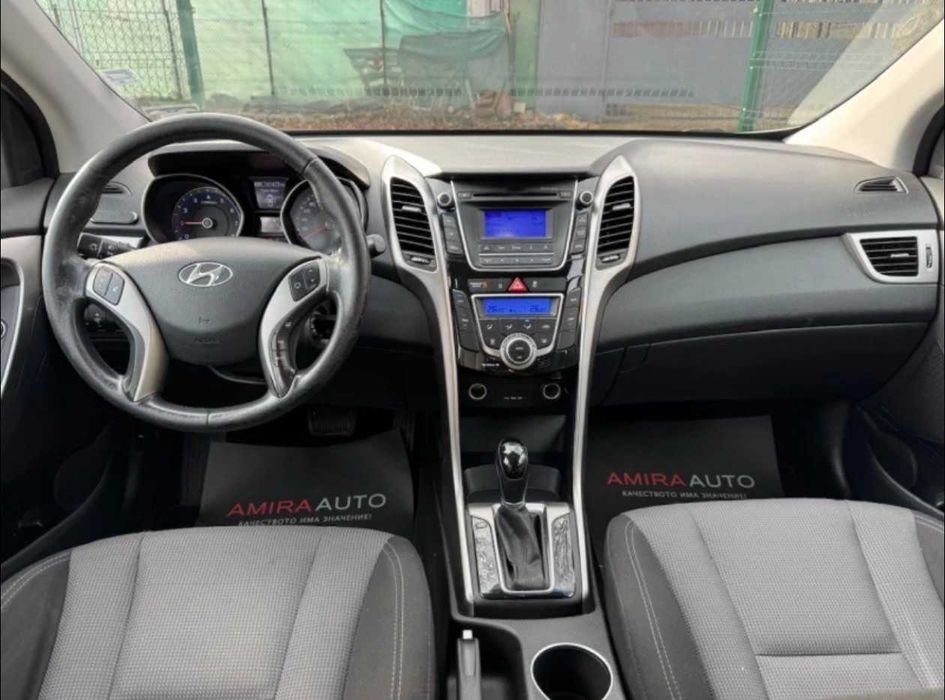 Кола под наем София – Hyundai i30 – Автоматик – Комфортен и икономичен