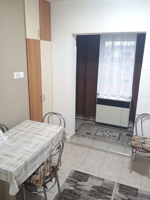 Vand apartament cu 2 camere
