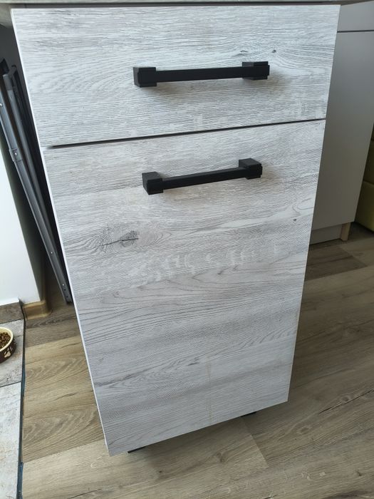 Vând dulap cu sertar și ușă, 88 cm x 47 cm x  40 cm