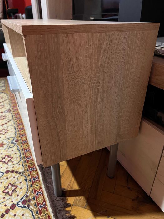 Шкаф за телевизор