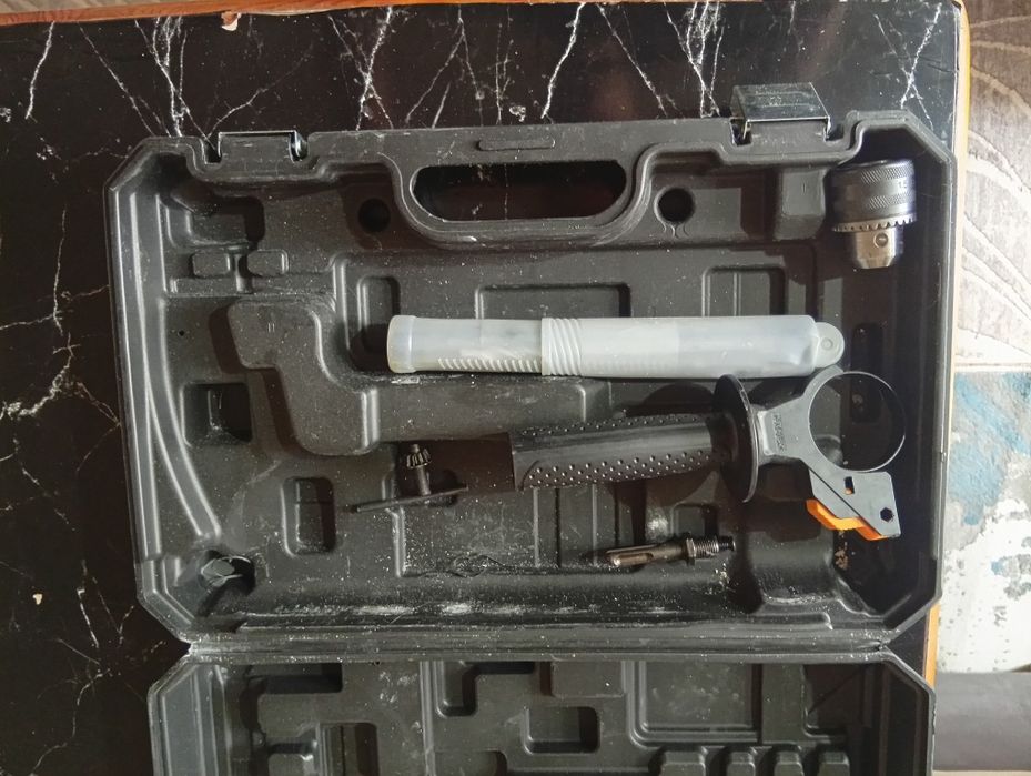 Продается перфоратор.