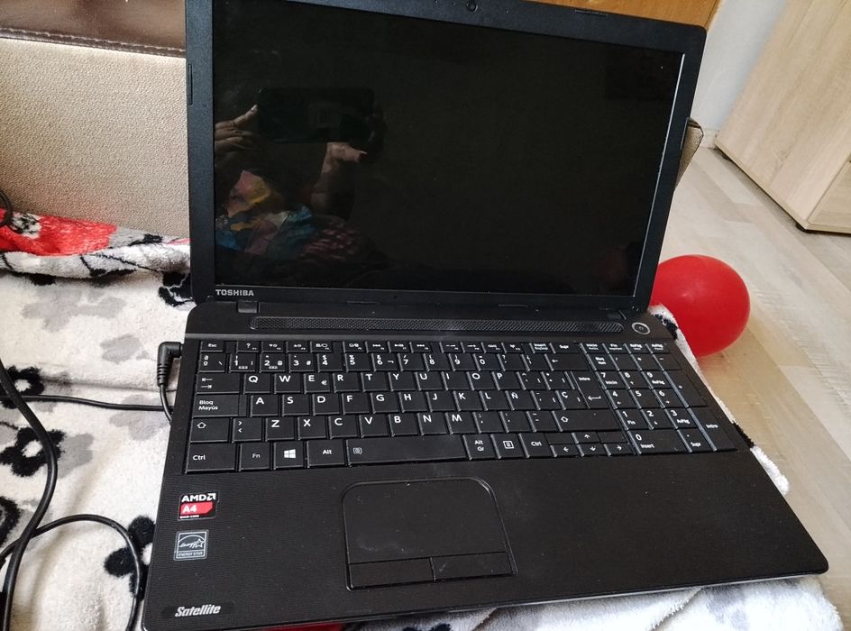 Laptop Toshiba  utilizat