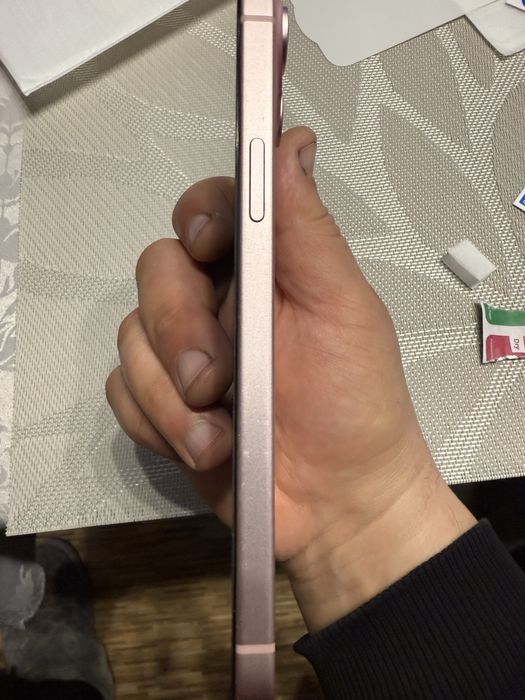 Перфектен Iphone 15 plus