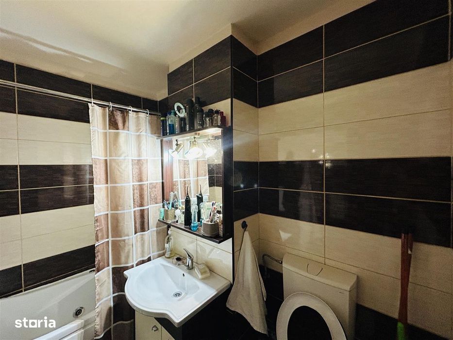 Apartament 2 camere decomandat, balcon si pivnita de 8 mp – Siretulu