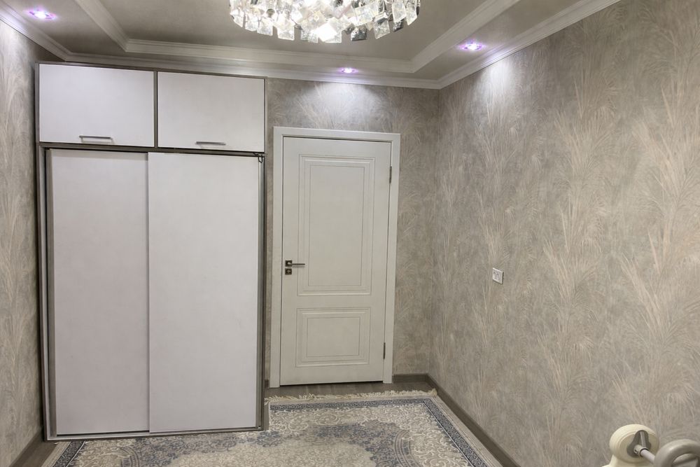 Икки хонали квартира янги ремонт билан сотилади