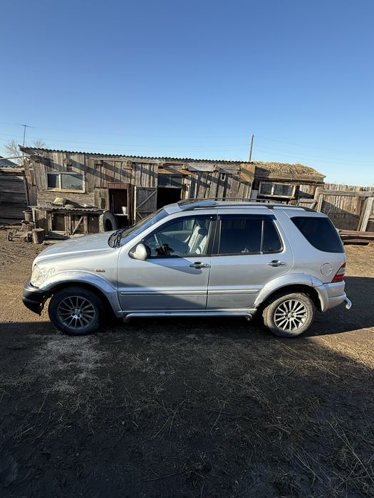 Mercedes-Benz ML 320