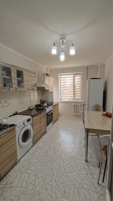 Продам 2 к квартиру в 12 мкр