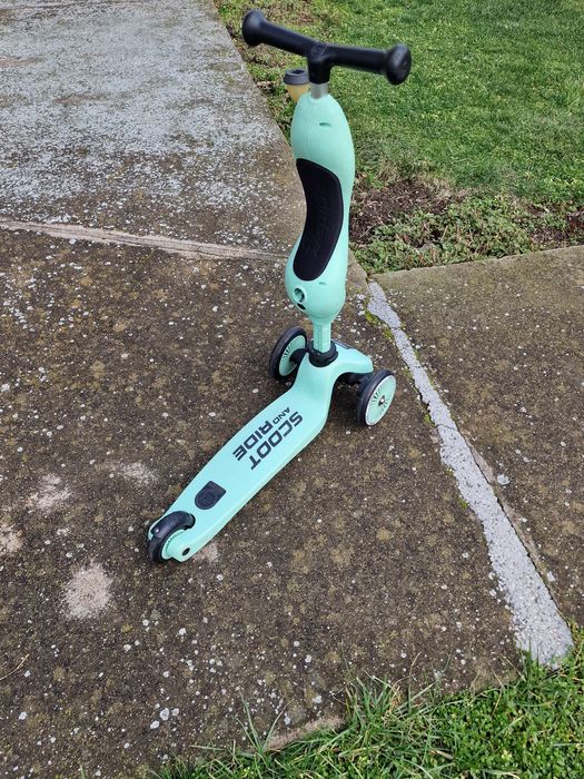 Scoot and ride  тротинетка