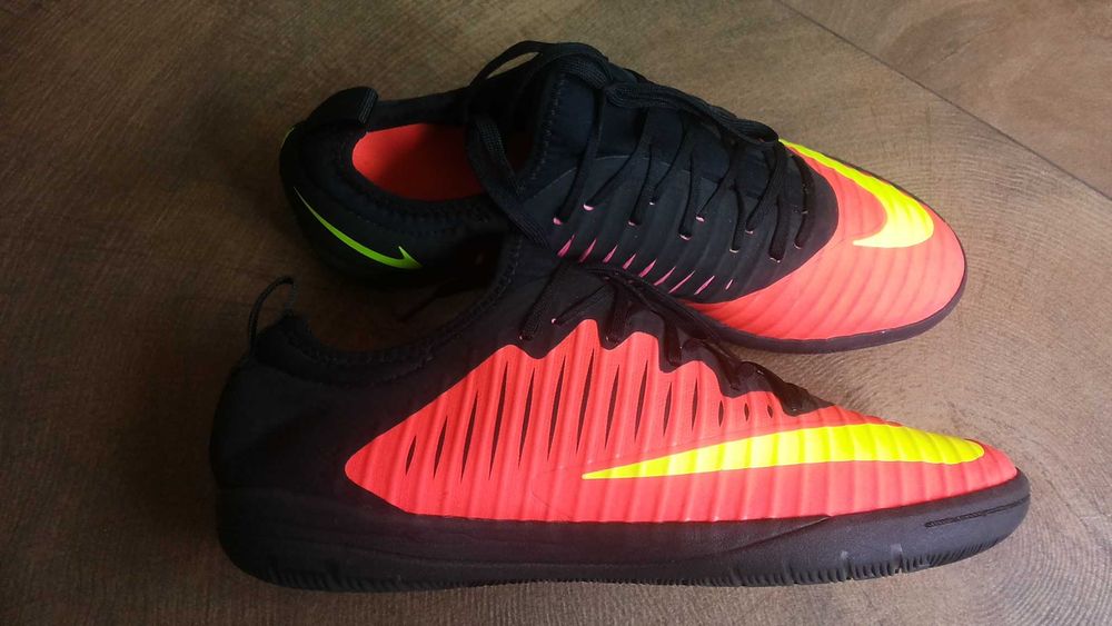 NIKE MERCURIAL X Shoes Размер EUR 40,5 / UK 6,5 обувки 300-14-S