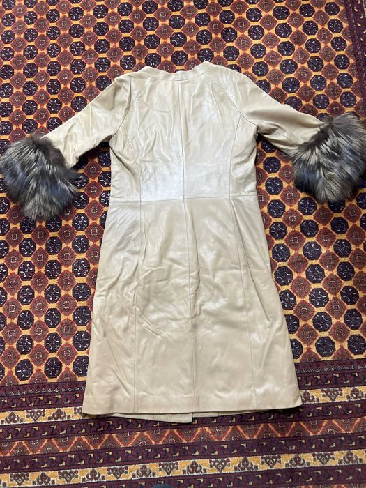 Кожанный плащ женский