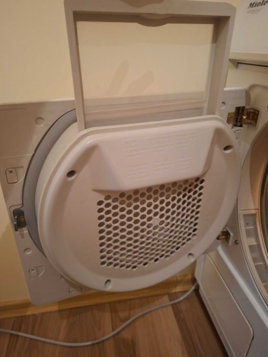 Сушилня Miele Novo Duo C
