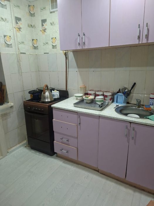 Продам двухкомнатную  квартиру