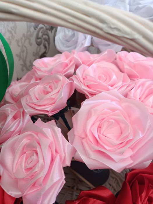 Цветы из атласной ленты