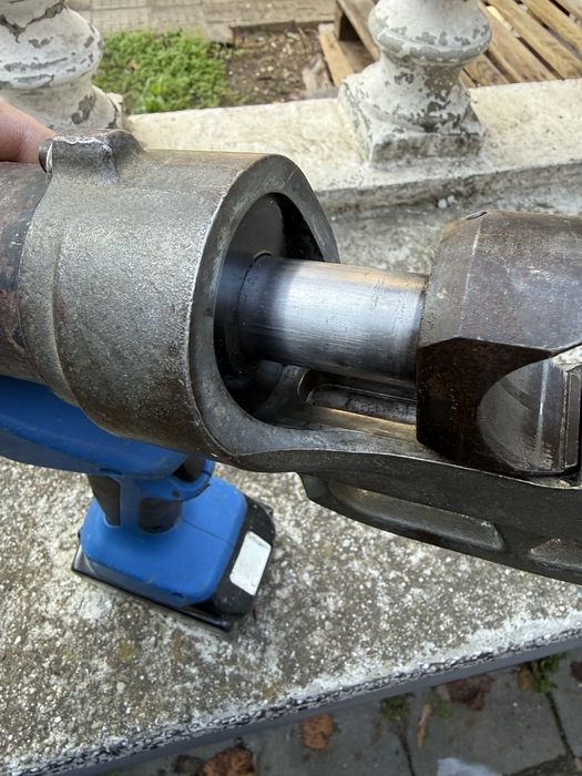Klauke Ultra+ EK 120/42-L 120KN Инструмент за Кримпване