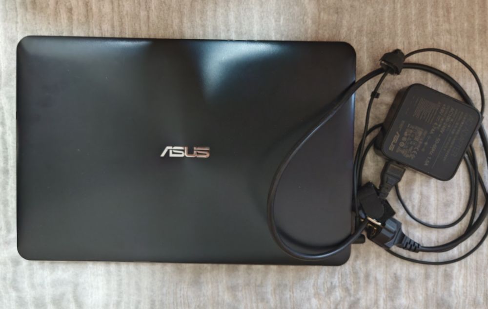 Ноутбук ASUS x555d