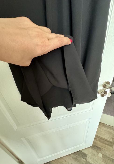 Коктейлна рокля/ефирна цветна /черна коктейлна рокля с връзка на г