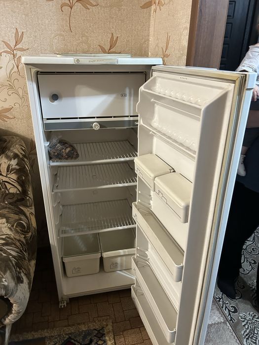 Продам холодильник