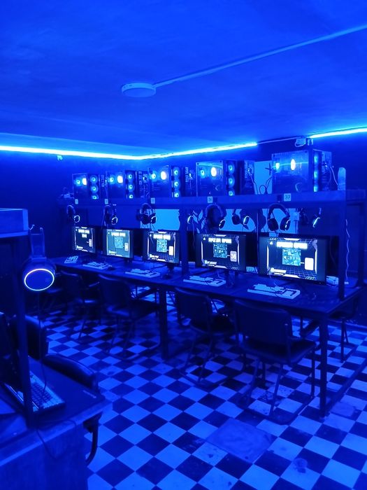 Tayyor Gameclub uchun 50ta kompyuter