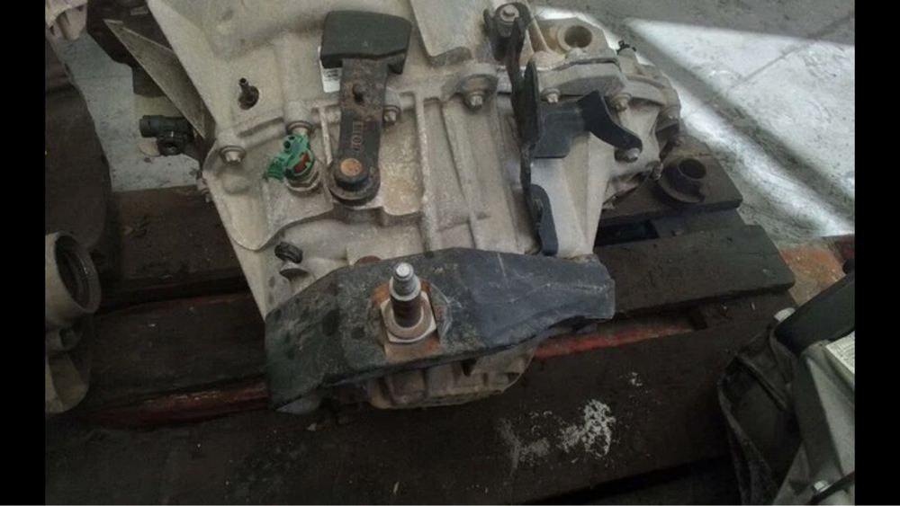 Скоростна кутия Опел Мовано / Рено Мастер 2.5 dci