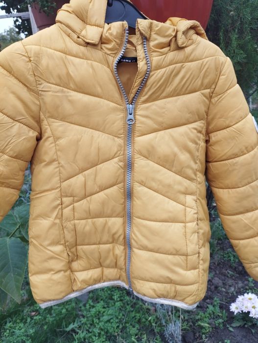 Есенно яке в цвят горчица