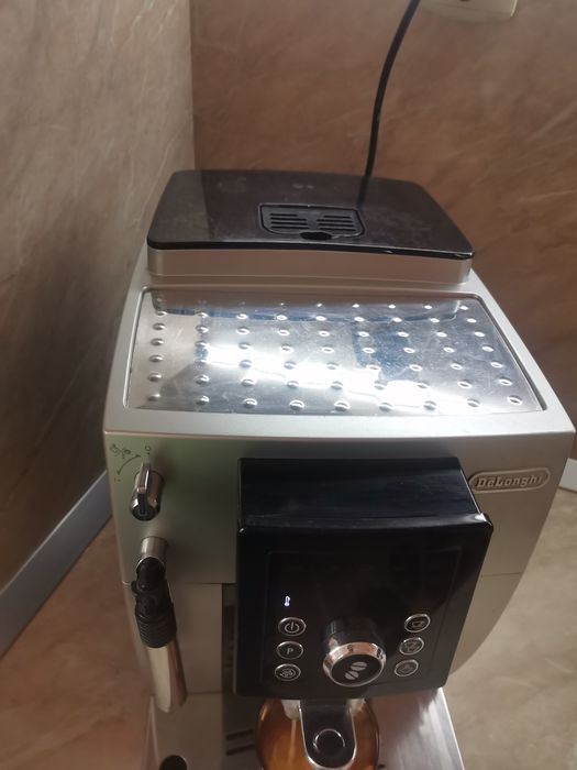 Кафемашина кафеавтомат Delonghi magnifica Ecam 24.210. SB