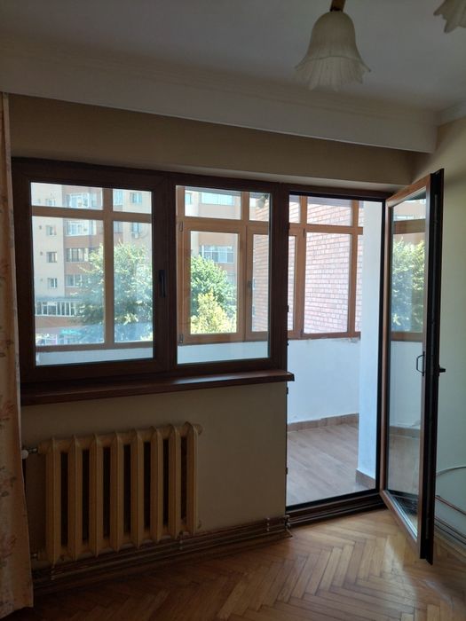 Apartament cu două camere, centru