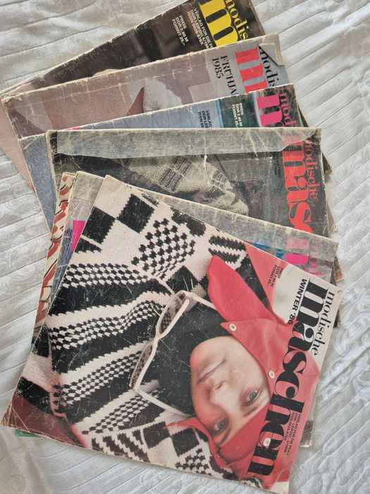 Журналы по вязанию.