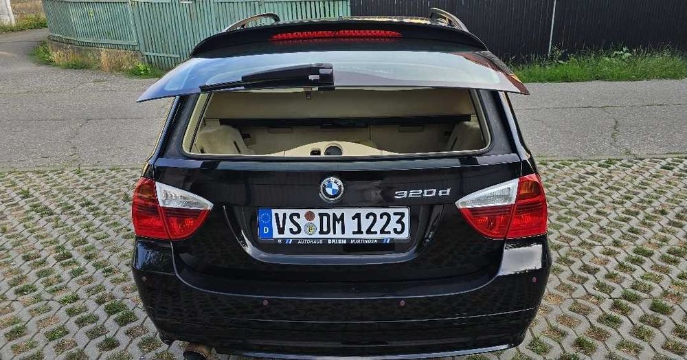Bmw Seria 3 E91.  2.0d