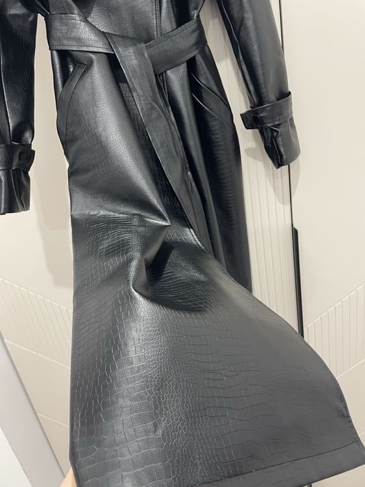 Тренч под кожу кроко