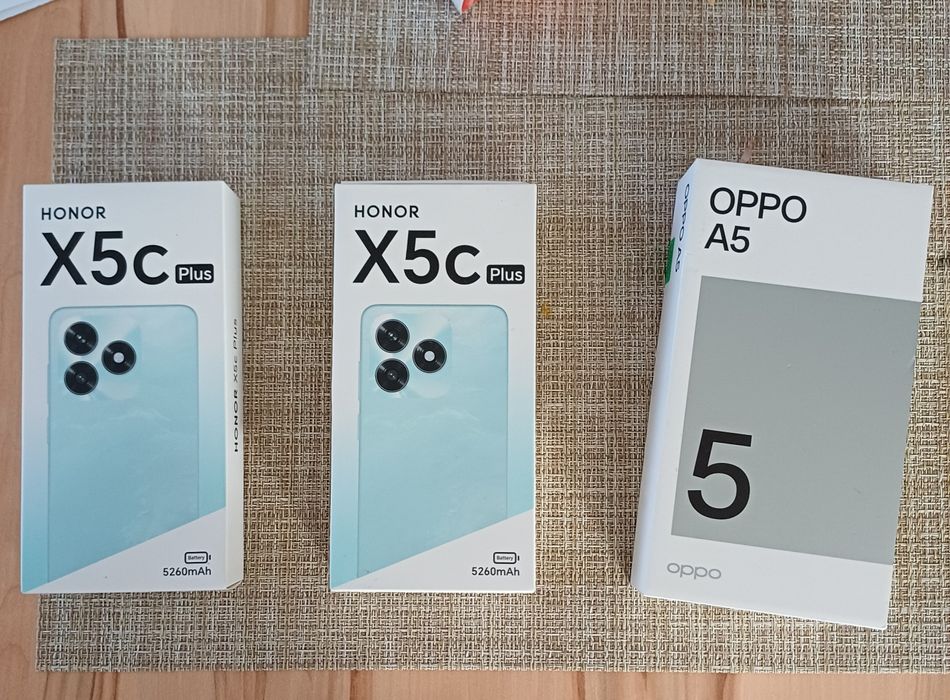 Telefoane de vanzare noi in cutie