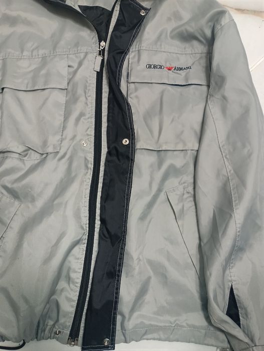 Яке Giorgio Armani ветровка L/XL - 25 лв