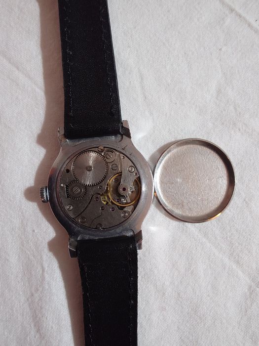 Съветски механичен часовник - Победа „Самара“ – работещ.