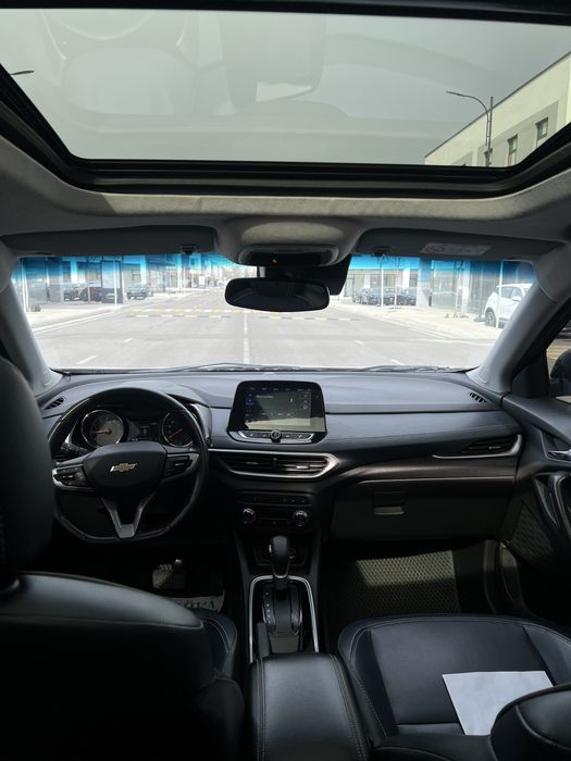 Tracker 2023 premier