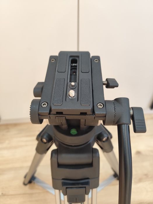 Cullmann Alpha 9000 - Trepied video cu cap fluid