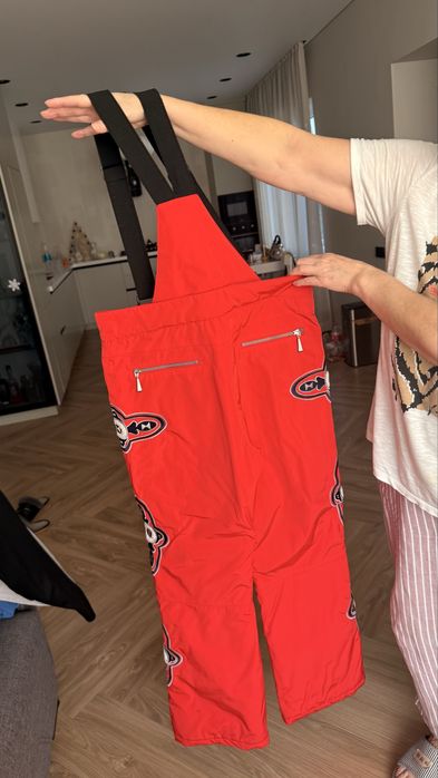 Костюм горнолыжный