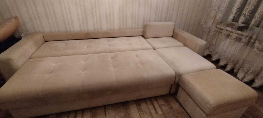 Продам мягкий уголок в гостинную