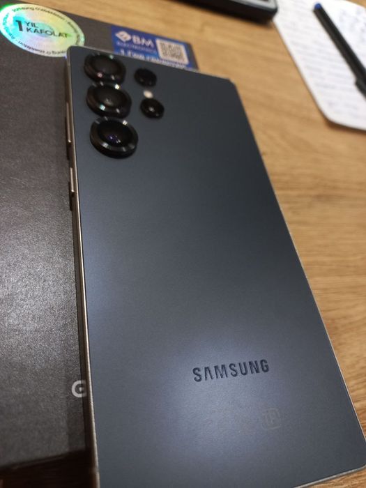 Продаётся Samsung S 25 ultra.