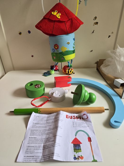 Carusel muzical mecanic Dushi casuta din padure Forest House bebelusi