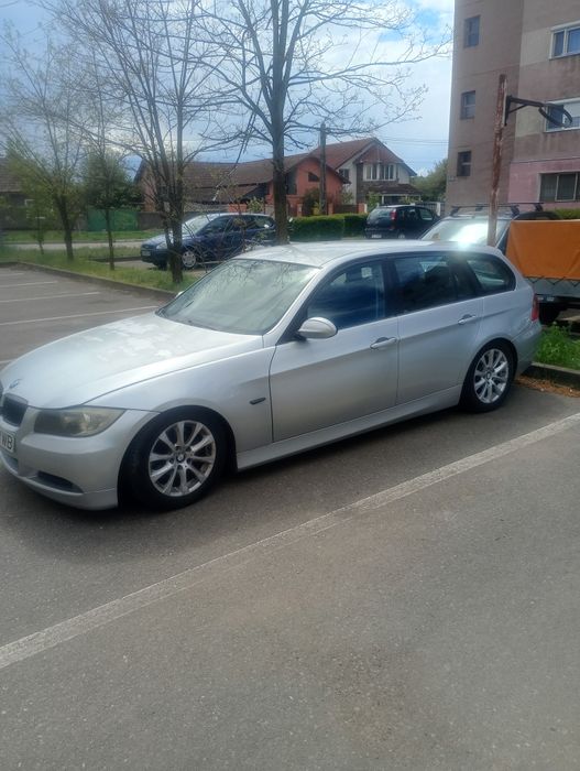 Vând sau schimb BMW seria 3