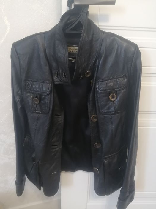 Продам кожаную куртку