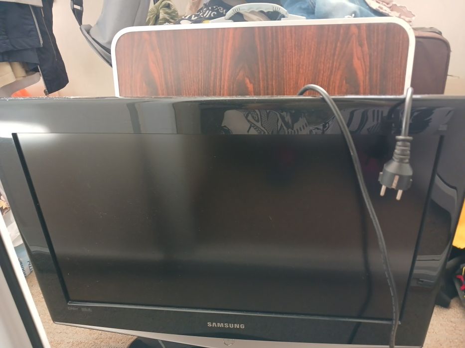 ТВ с стерео системой бу