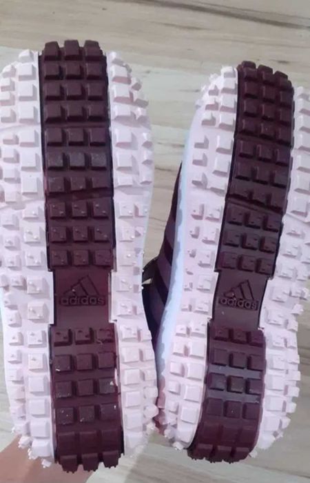 Adidasi/sneackersi Adidas Traxion originali pt fete,mar 29,