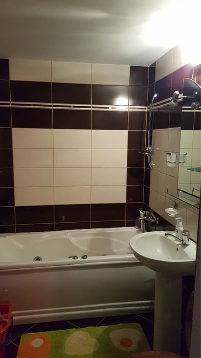 Apartament de închiriat