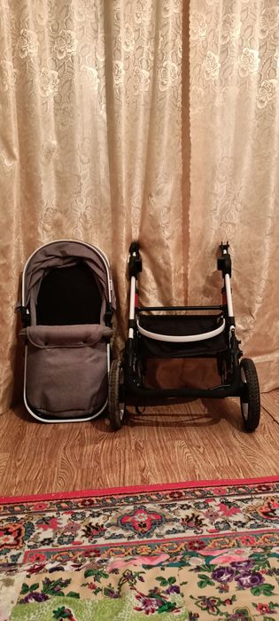 Коляска-трансформер почти новый