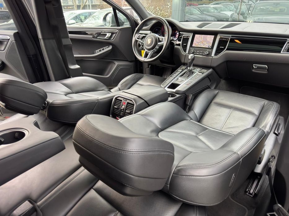 Porsche Macan GARANTIE 12 Luni !Awd, Panorama, Xenon, Led Daylight