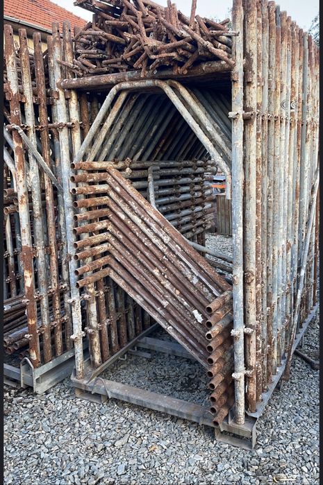 Schela metalica uzata