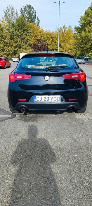 ALFA ROMEO Giulietta 2011 — imagine 2